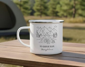 Taza de camping personalizada para parejas, taza de esmalte personalizada con nombres para aventuras, regalo de café para parejas amantes de la naturaleza, regalo para equipo de camping