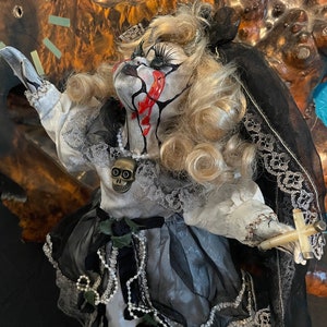 Handgemaakte spookachtige gotische horror Halloween griezelige pop Holly Hally bidden 15,5" handgeschilderde ogen met geboorteakte ooak door jewlflower
