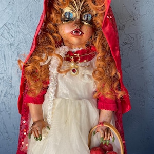 Handgemachte Gothic gruselige Gothik Puppe Rotkäppchen 60cm mit Geburtsurkunde ooak by jewlflower