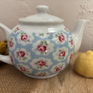 Cath Kidston Provence Rose Porcelain Teapot – 1 Litre / 2 Pints – Used, Perfect Condition.