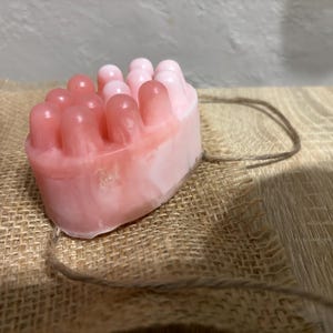 Strawberry Loofah Soap – Gentle Scrub & Hydrating Body Bar.