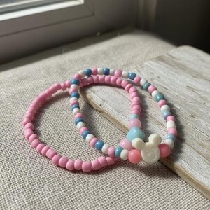 Musse Pigg-inspirerat pärlarmbandsset, kawaii pastellfärgade smycken, vänskapsarmband som present till tjejer
