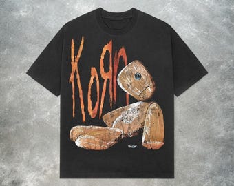 KORN Tシャツ、KORNロックバンド風グラフィックTシャツ、ユニークな