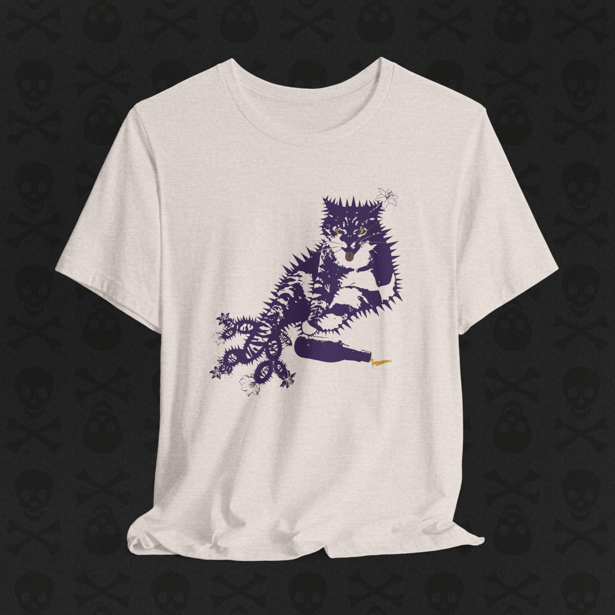 購入相手が確定している商品です。 サボテン猫の未確認生物Tシャツ：砂漠グラフィックTシャツ