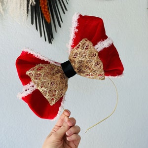 Bandeau des Fêtes | Grand noeud père Noël rouge | Chapeau de Père Noël | Postiche collant | Fascinator de fête Ugly Sweater | Bandeau de costume de Mme Claus