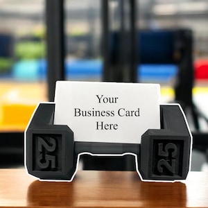 Porta-cartão de visita com halteres impresso em 3D PrintUSA – acessório de mesa com tema de academia, presente fitness, presente de aniversário de 25 anos
