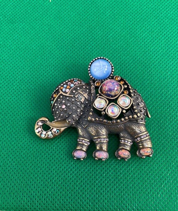 Jay Strongwater elephant brooch
