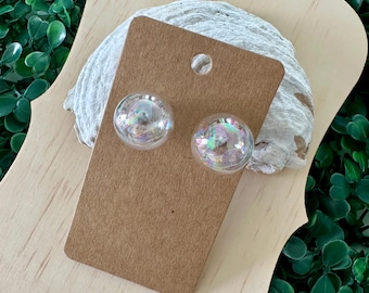Pendientes de cúpula holográfica – Pendientes llamativos de burbujas iridiscentes – Joyas ligeras de vidrio redondo para ella
