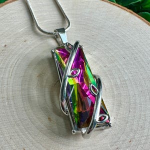 Mystic Quartz Pendant Necklace – Iridescent Rainbow Crystal Wrapped Design – Silver Tone Snake Chain Jewelry