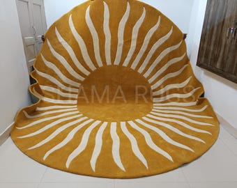 Mustard Yellow Sunburst Hand Tufted Rug, Boho Sun Design Area Abstract Wavy Rays Wool Carpet, Modern Organic Shaped Rug, Handmade Home Decor