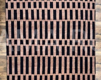 Hand-Knotted Oushak Rug, Turkish Knot, Antique Style
