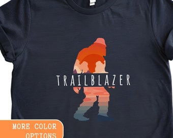 Camiseta Bigfoot Trailblazer: Aventura al aire libre, regalo de criptozoología