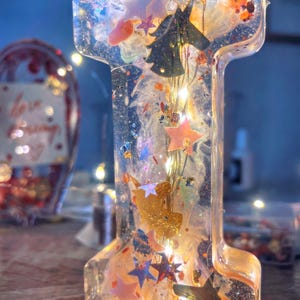 Unicórnio 11 cm Lâmpada de resina sob medida * presente para bebês * Personalizado * letra de resina iluminada * abajur * único * presente perfeito * design exclusivo