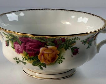 Royal Albert Bone China Footed Soup Bowl England Old Country Roses Gold Rimmed