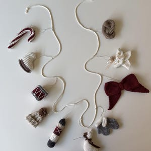Crochet Christmas Garland (English)