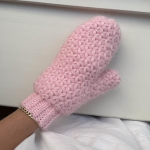 Jasmine Crochet Mittens (English)