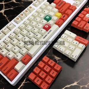 Retro Gaming Keycaps Set – Artisan Custom Keyboard Keys – Vintage Pixel Style in Red & Cream – MX Switch Compatible – Gamer Gift