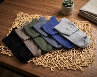 Men's Combed Cotton Crew Socks 6 Pack, Soft Breathable Mid-Calf Sock Set