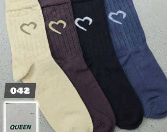 Calcetines de algodón para mujer / Calcetines acanalados con corazón / Colores neutros / Tallas 36-40