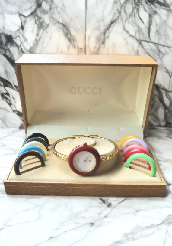 正規品グッチ チェンジベゼルウォッチ オリジナルボックス付き