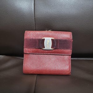 Cartera de piel auténtica VARA de Ferragamo