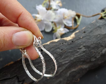 BOHO SILBER OHRRINGE, Sterling Silber Ohrringe, Frühling Schmuck, geätzte Ohrringe, Einzelstück Schmuck