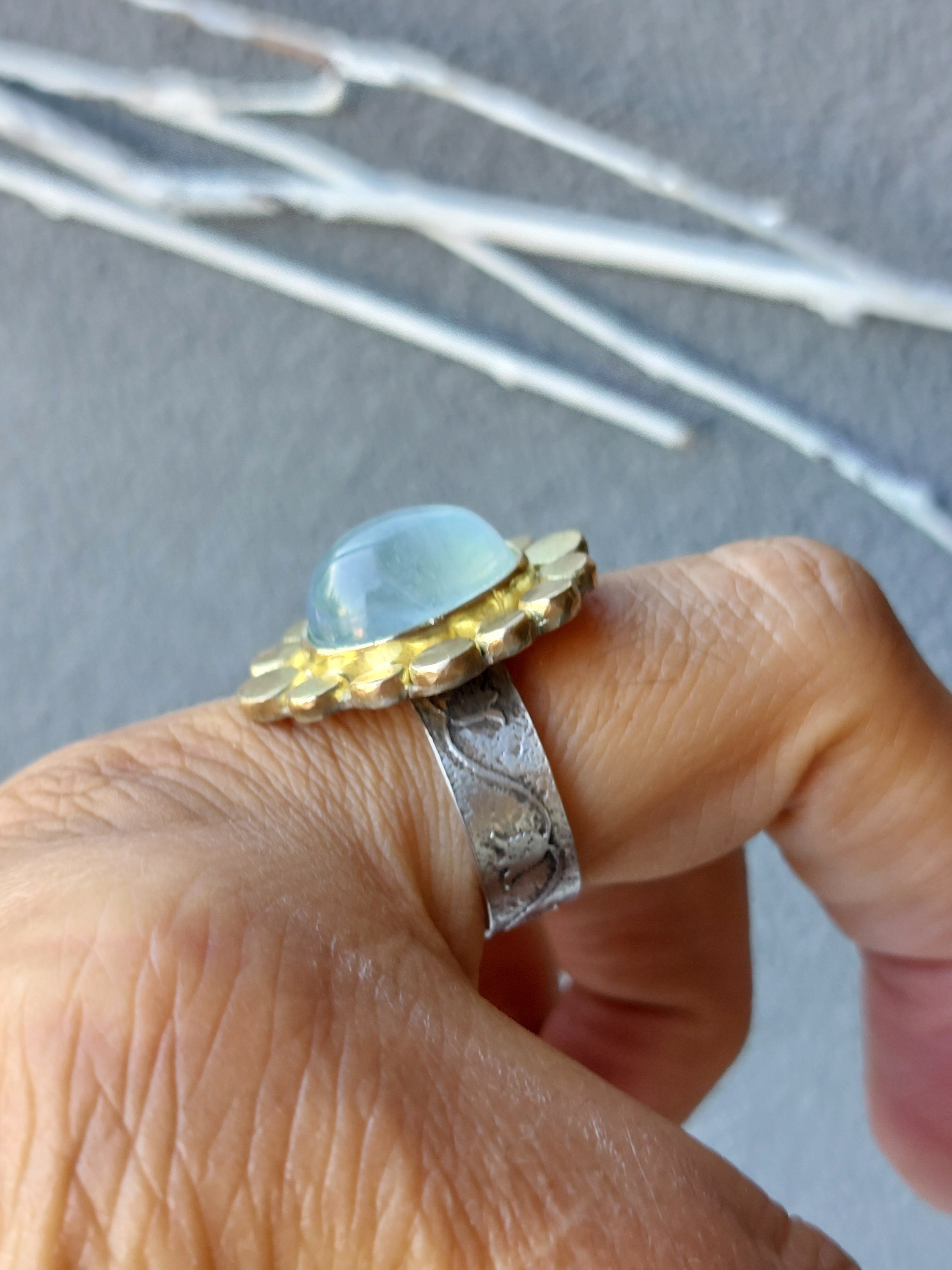 ボヘミアン ゴシェナイト リング：18K ゴールド＆スターリングシルバー 