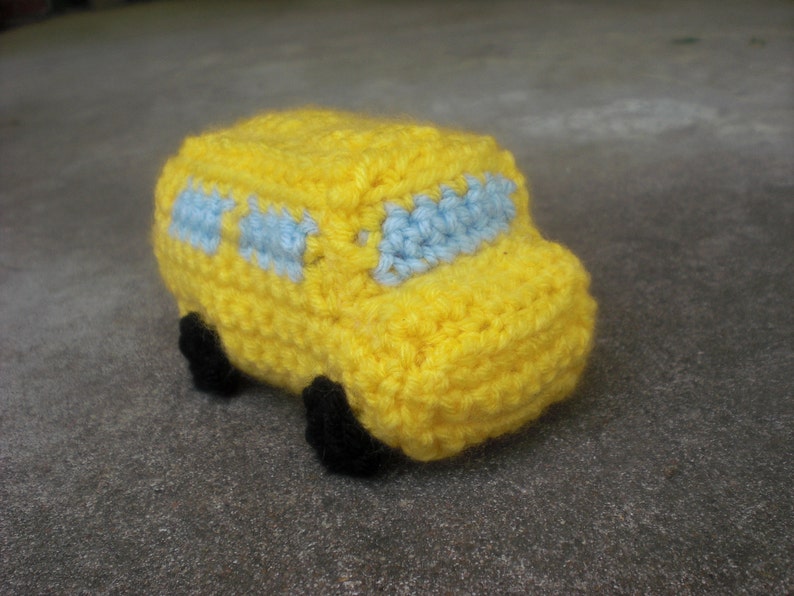 Miniature Bus Pattern Mini School Bus Crochet PATTERN - Etsy