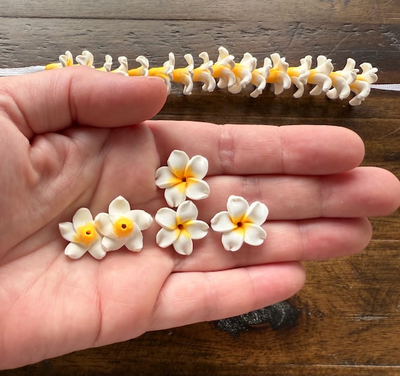18mm-20mm White/Yellow Plumeria Frangipani Flower Polymer Clay Beads/Flatback-center hole