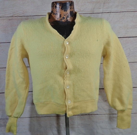 Vintage 70s Arnold Palmer Robert Bruce Yellow Long Sleeve Stretchy 