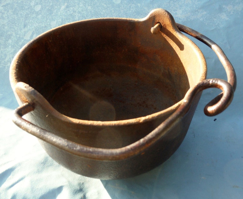 Antique Bell System Cast Iron Lead Smelting Pot 20 DISCOUNT Etsy