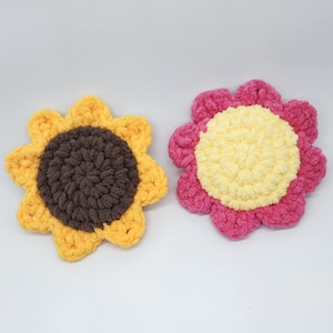 Crocheted Flower Ice Pack Cover: Chenille Boo Boo Buddy