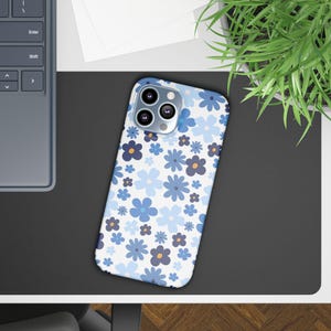 Floral Slim Phone Case, Cute Flower Pattern Smartphone Cover, Stylish Floral Design, Spring Accessory, Gift for Her, Trendy Tech