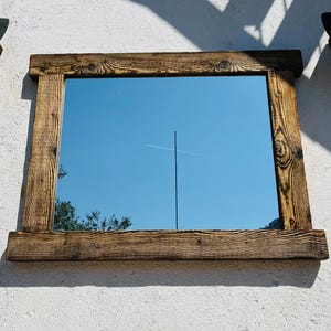 Reclaimed Wood Wall Mirror: Rustic Farmhouse Decor