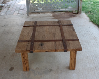 Handcrafted Barnwood Coffee Table: Rustic Farmhouse Style