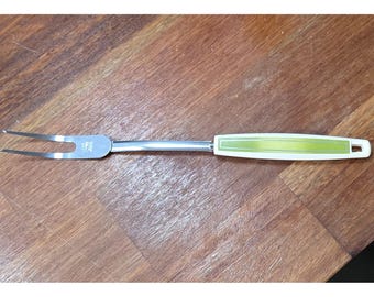 Tenedor para trinchar carne Ekco vintage, cromado, fabricado en EE. UU., mango verde y blanco, estilo retro MCM.