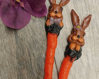 Bunny Plant Stake Set of 2, Fused Glass Brown Rabbits, Pot Sticks, Easter Decoration, Unique Gift, Bunny with Carrot