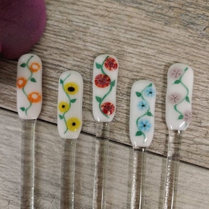 One Swizzle Stick, Fused Glass, Dainty Flowers, Wedding Party Favor, Cocktail Stirrer, Coffee Java Sticks, Hot Chocolate, Tea Swizzle Stick