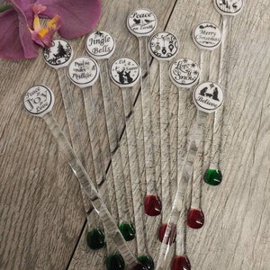 Weihnachten Swizzle Stick aus geschmolzenem Glas: Feiertags-Cocktailrührer
