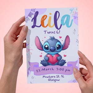 Carte d'invitation d'anniversaire personnalisée - Thème Stitch mignon