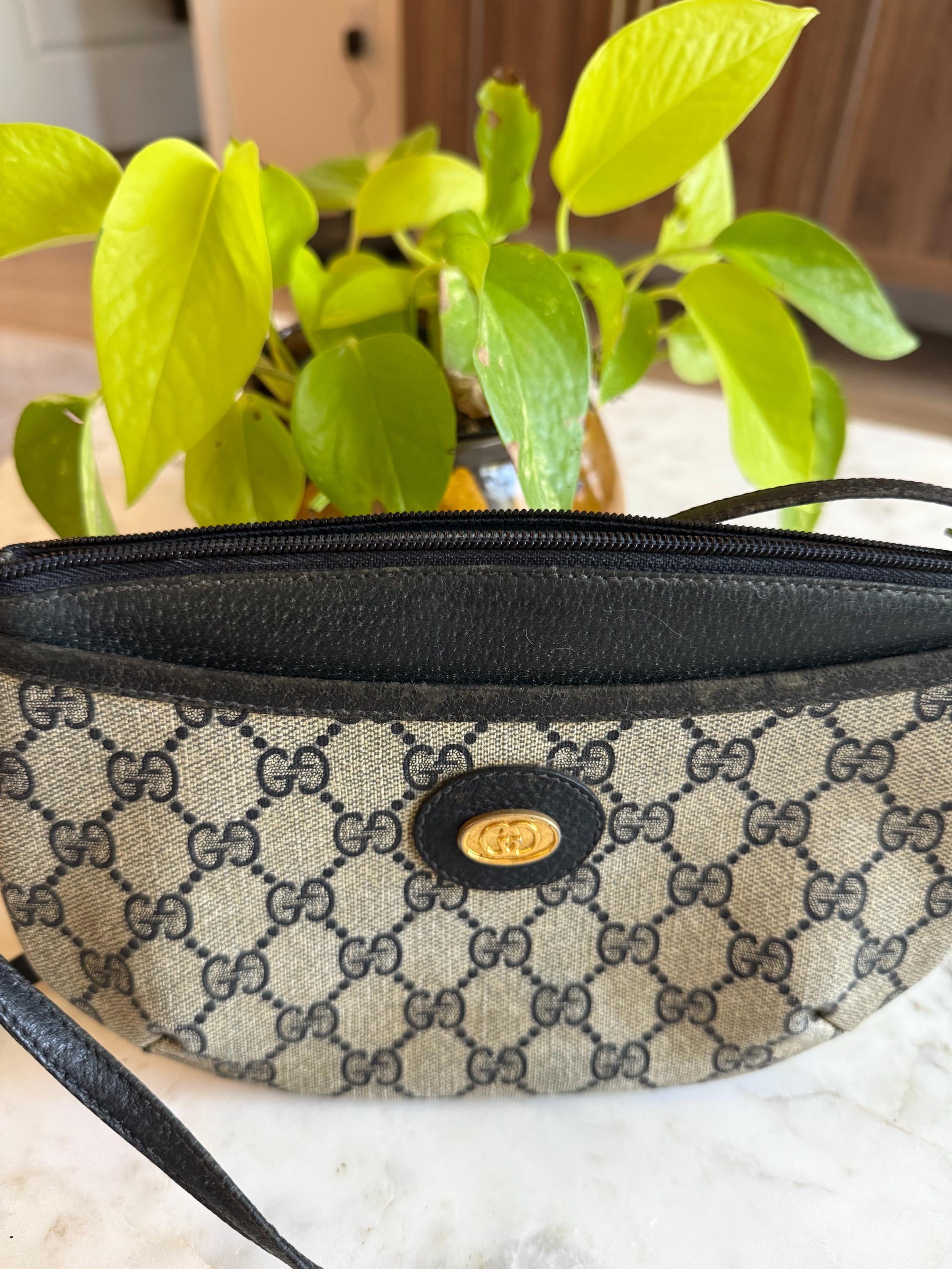 Vintage crossbody gucci bag - Etsy 日本