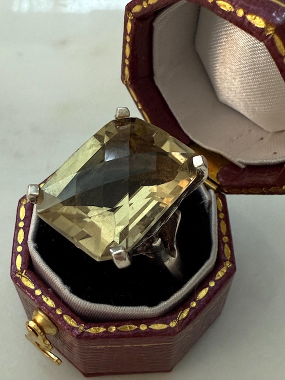14k White Gold and Citrine Statement Ring - image 3