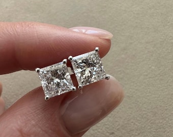Kolczyki z moissanitem w szlifie księżniczki | Srebrne kolczyki typu solitaire o masie 2ct, 4ct i 6ct, wykonane ze srebra próby 925