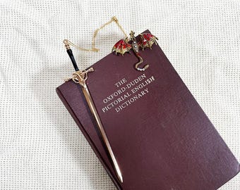Dragon Sword Fantasy Bookmark Unique Gift for Women Men Bookish Readers Book Lover Silver Metal Charm Bookmarks Dragon Sword Bookmarks