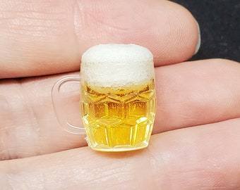 Playscale Miniature Beer Mug with Foam, 1:6 Scale Doll Accessory