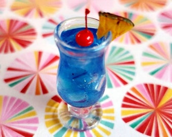 1/6 Scale Blue Hawaiian Cocktail for Playscale Dolls