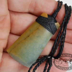 ADZE CELT ToKI // GuATEMALAN Jadeite Jade // Blue with ORANGE Champagne // Guatemala // Woven Necklace // Mayan Mountain