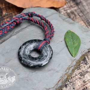 LARGE DONUT // Dark JAGUAR Jadeite Jade // Macrame Necklace // Guatemalan Guatemala // Mayan Mountain