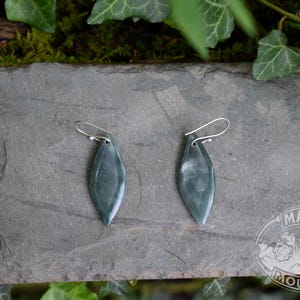 Grün Blaue Smaragd Ohrringe // Jadeit Jade // hergestellt in den U.S.A. // Guatemala Guatemala // Durchscheinend // Maya Berg