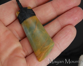 ADZE CELT ToKI // GuATEMALAN Jadeite Jade // Blue with ORANGE Champagne // Guatemala // Woven Necklace // Mayan Mountain